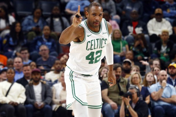 Chờ đợi để nhận tiền? Horford 